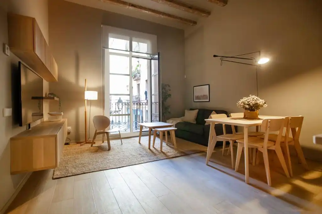 Piso con terraza en venta en Ciutat Vella, imagen 3