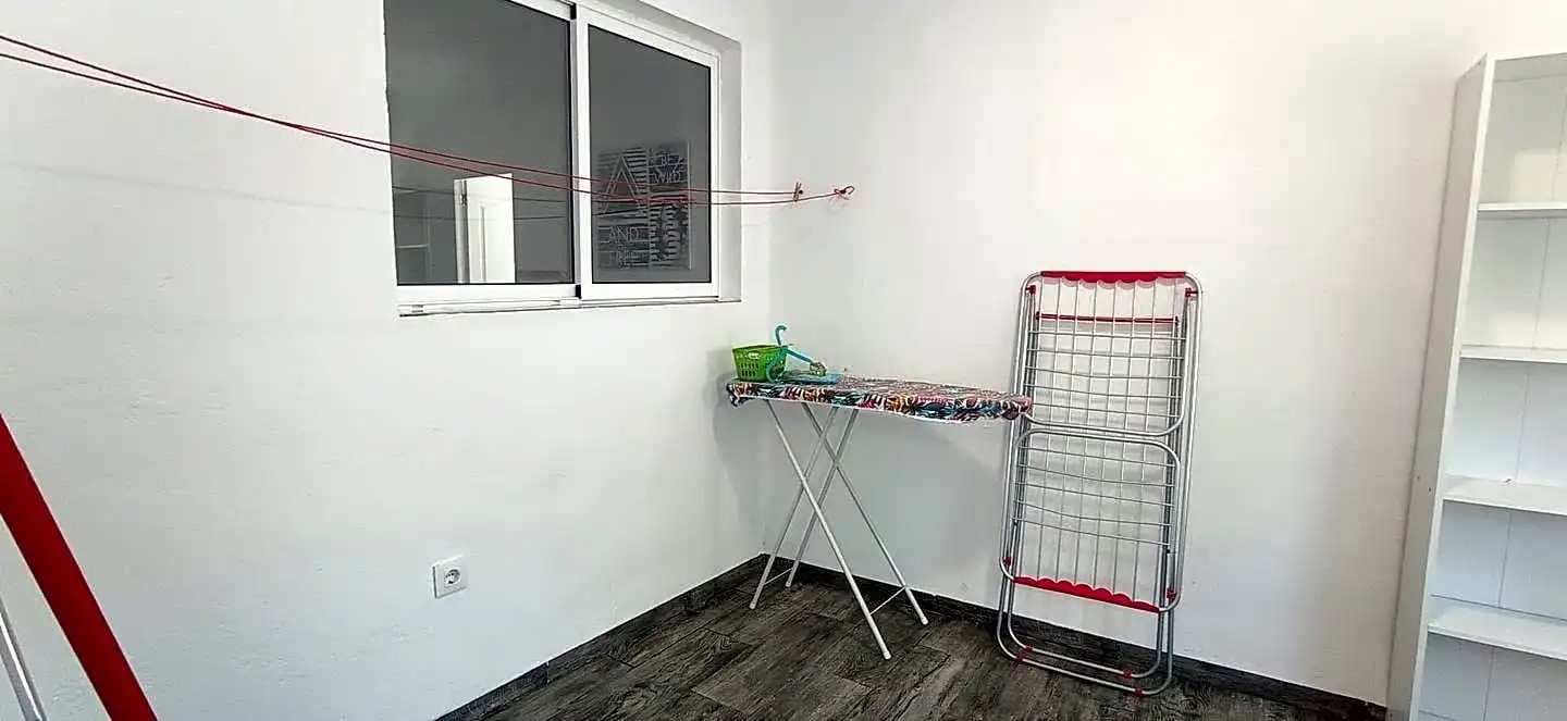 Habitació a calle de Ramon Villarroya, Moncada