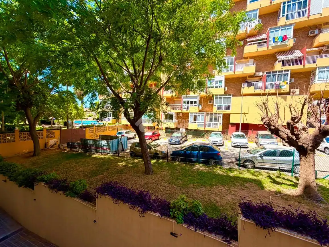 Vista exterior de Piso en venta en Benalmádena
