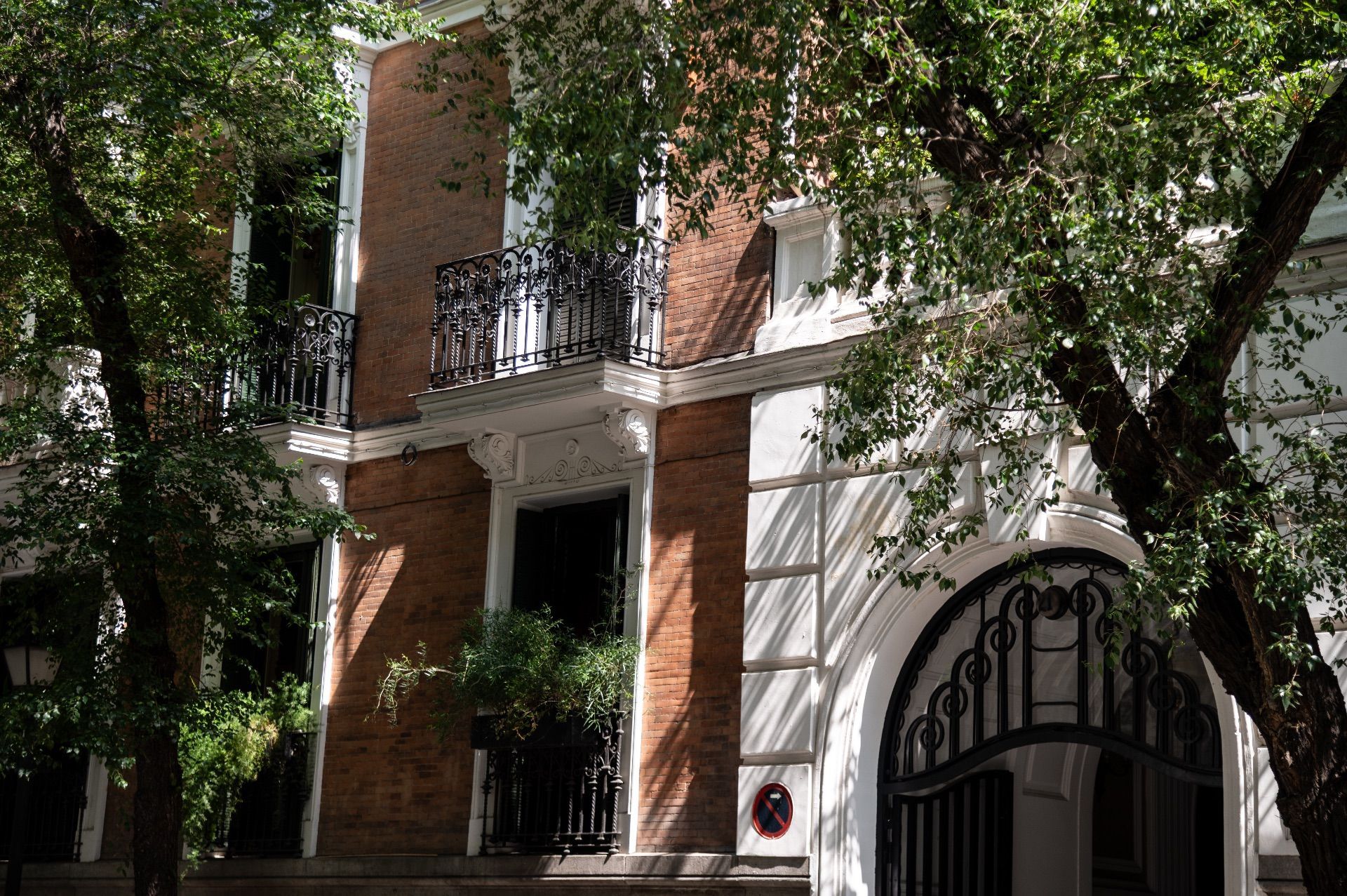 Exterior view of Flat to rent in  Madrid Capital  with Air Conditioner, Heating and Furnished