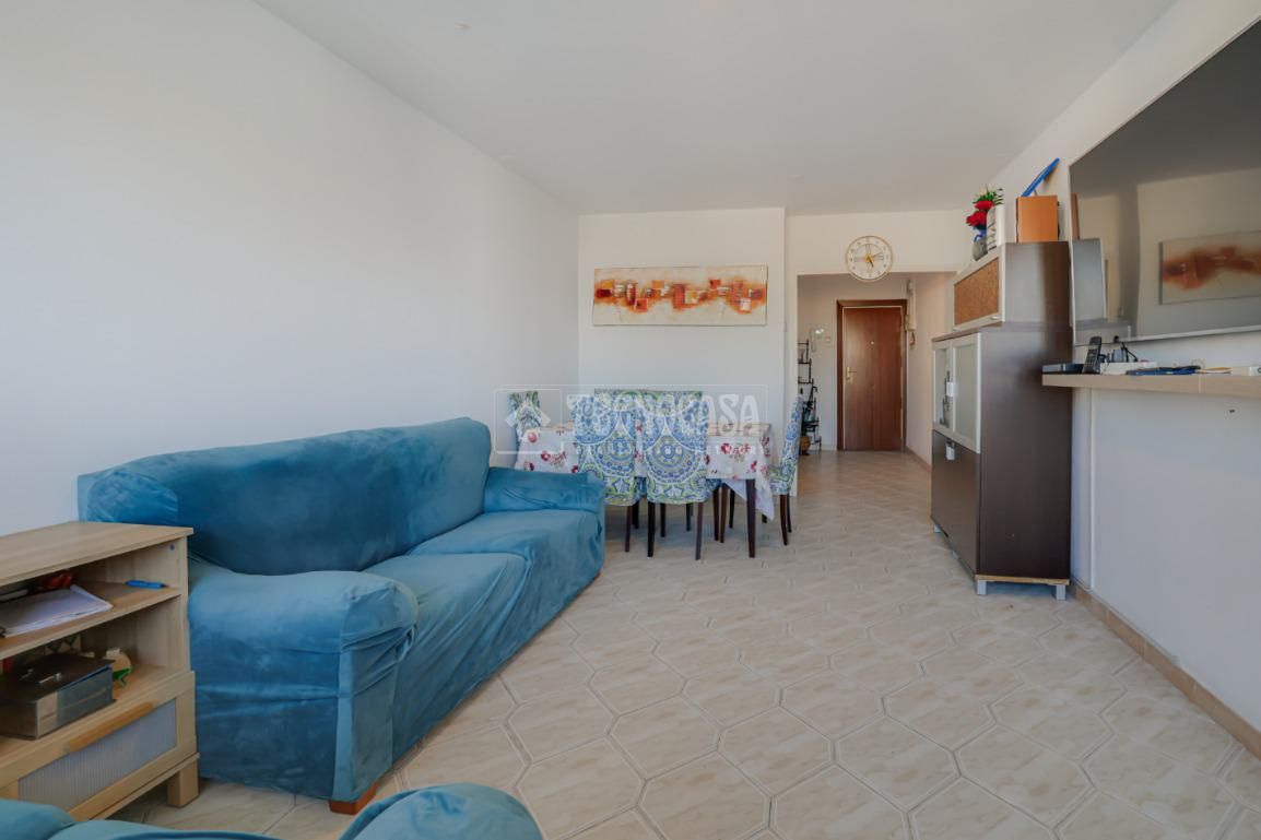 Living room of Flat for sale in L'Hospitalet de Llobregat