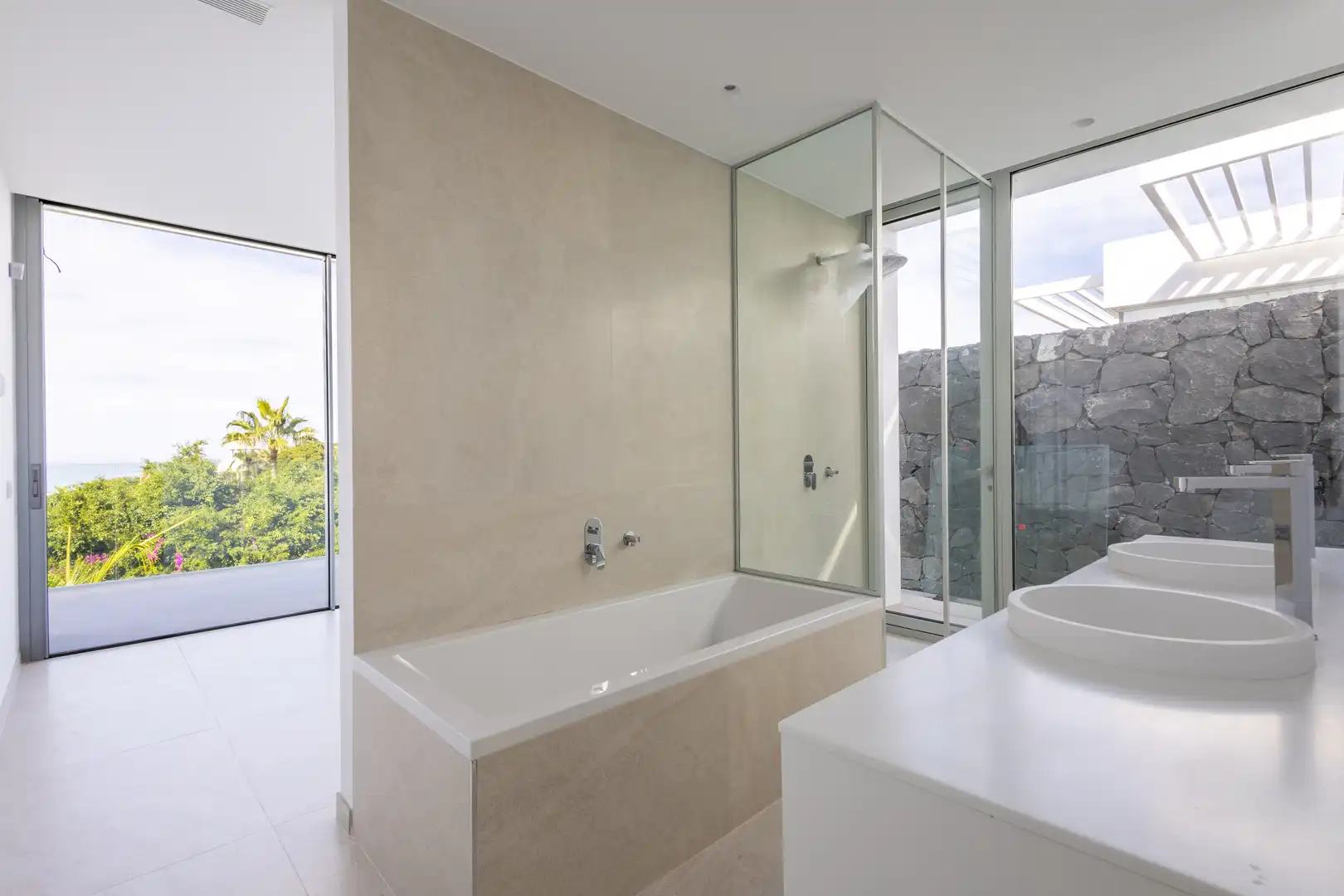 Bathroom of Houses for sale in Adeje  with Air Conditioner, Private garden and Terrace