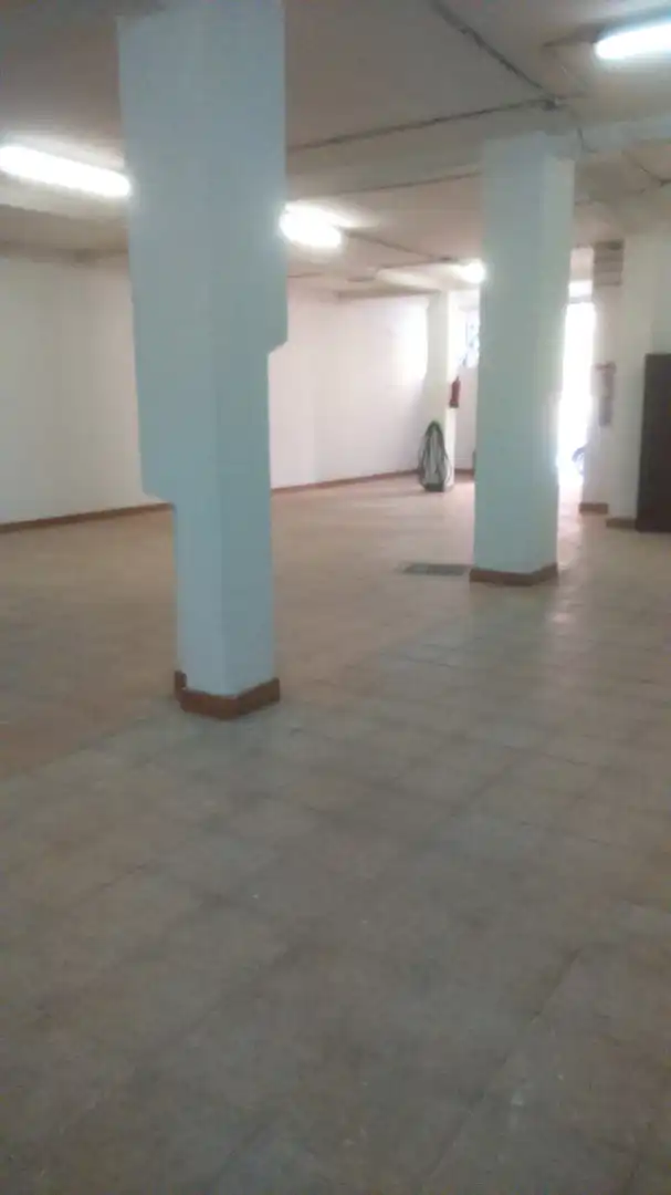 Business premises for sale in Oeste, imagen 2