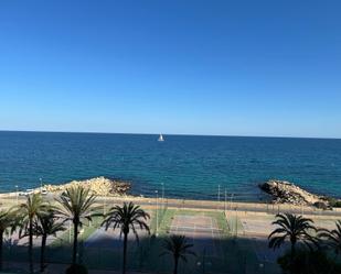 Vista exterior de Apartament en venda en Alicante / Alacant amb Jardí privat, Terrassa i Balcó
