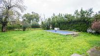 Garden of House or chalet for sale in Espartinas  with Air Conditioner, Private garden and Swimming Pool