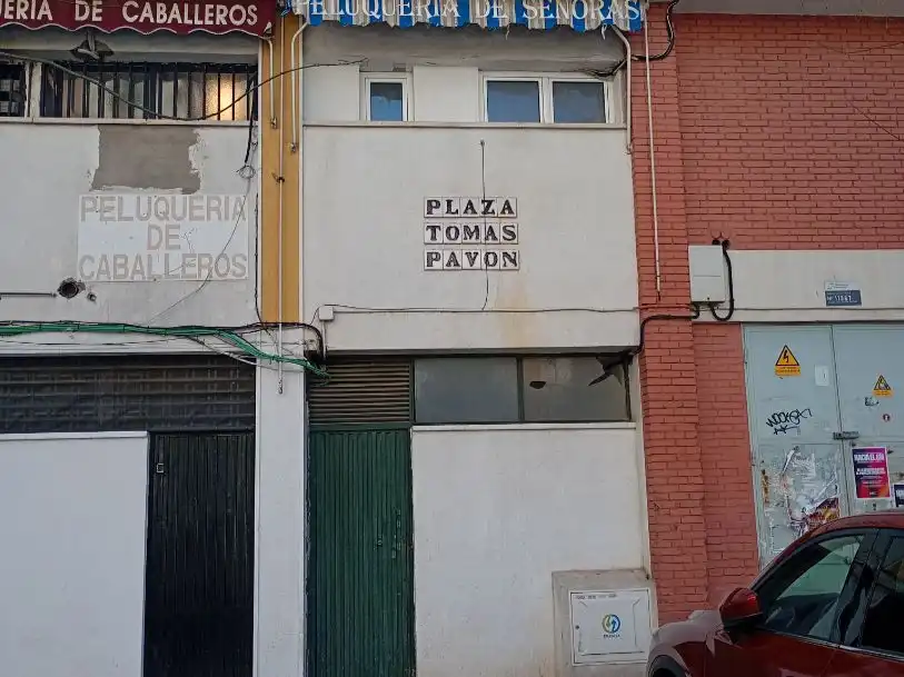 Vista exterior de Local de alquiler en Sevilla con Aire acondicionado, Calefacción y Terraza