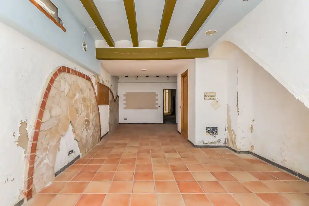 Business premises for sale in Obispo/Bisbe Aznar, imagen 3