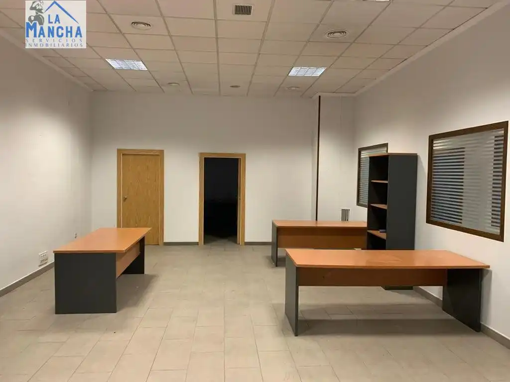 Local comercial en venda a Avenida guardia civil, imagen 4
