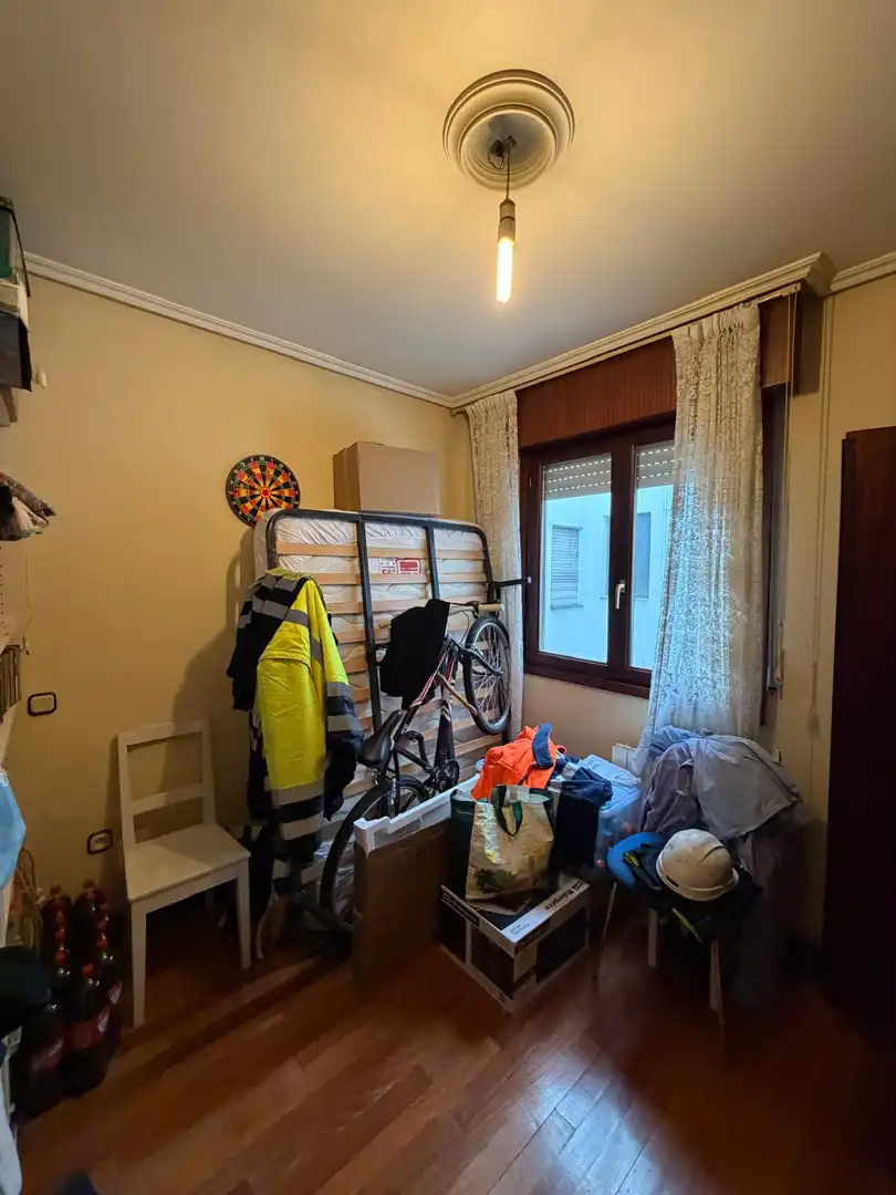 Habitación de Piso en venta en Bilbao  con Calefacción y Balcón