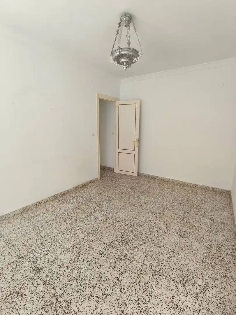 Flat for sale in Olvera