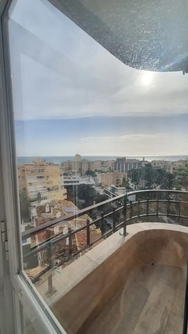 Flat for rent in Avenida Joan Miró, 16, Calvario