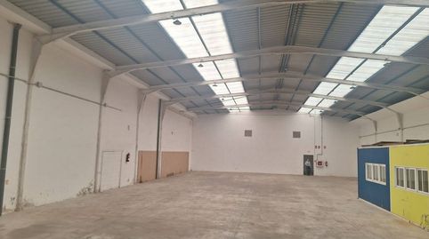 Foto 5 von Fabrikhallen zur Miete in Perogranda, La Pola Siero, Siero