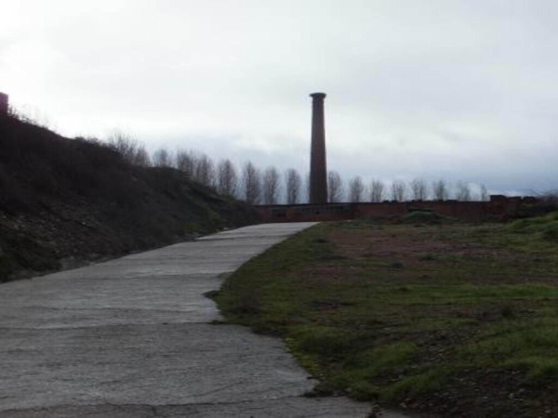 Vista exterior de Nau industrial en venda en Cimanes del Tejar