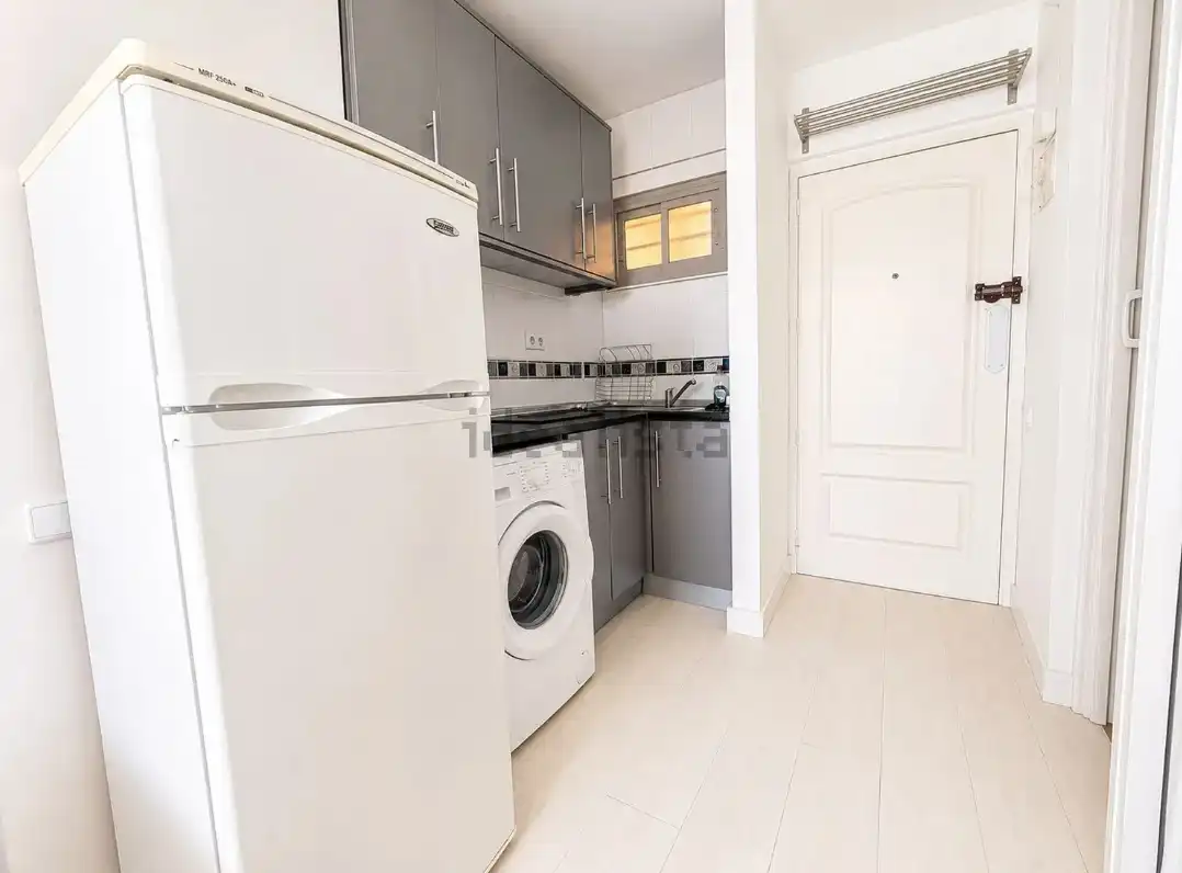 Wohnung mit Aufzug zur Miete in Avenida Gamonal, imagen 5