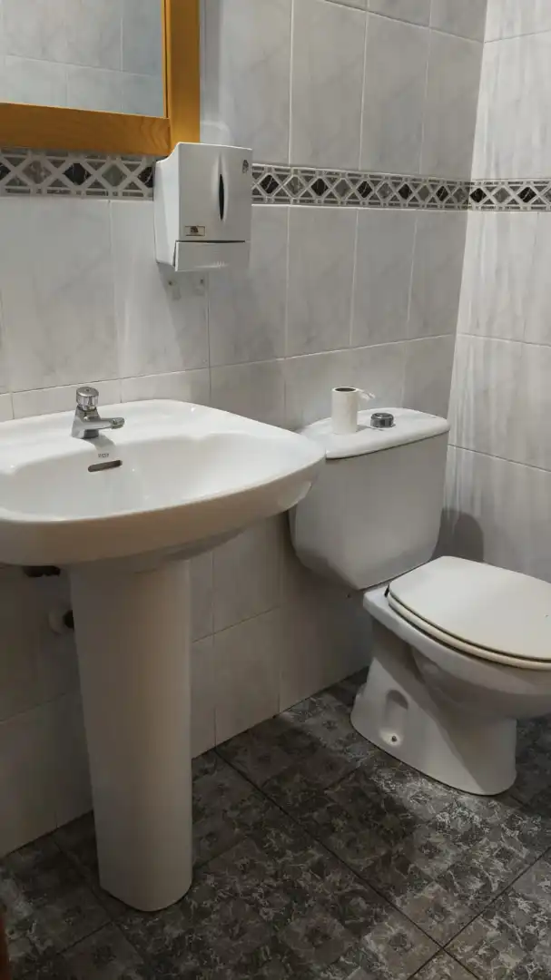 Baño de Local en venta en Puçol con Amueblado, Internet y Alarma
