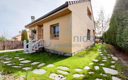 Garden of House or chalet for sale in Zarzuela del Monte  with Heating, Private garden and Storage room