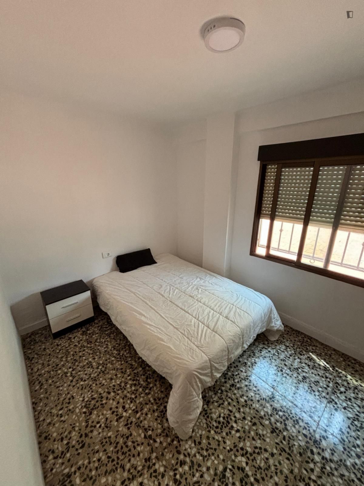 Apartament per a compartir a Avenida de Valencia - Avenida de Casalduch