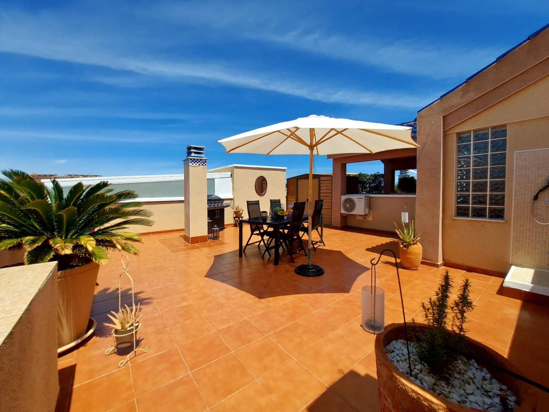 Terrace of House or chalet to rent in Santa Pola  with Air Conditioner, Heating and Private garden