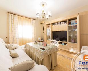 Living room of Flat for sale in Guadalcázar  with Air Conditioner, Heating and Storage room