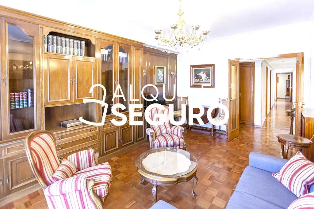 Piso con ascensor en alquiler en de Santa Cruz de Marcenado, imagen 5