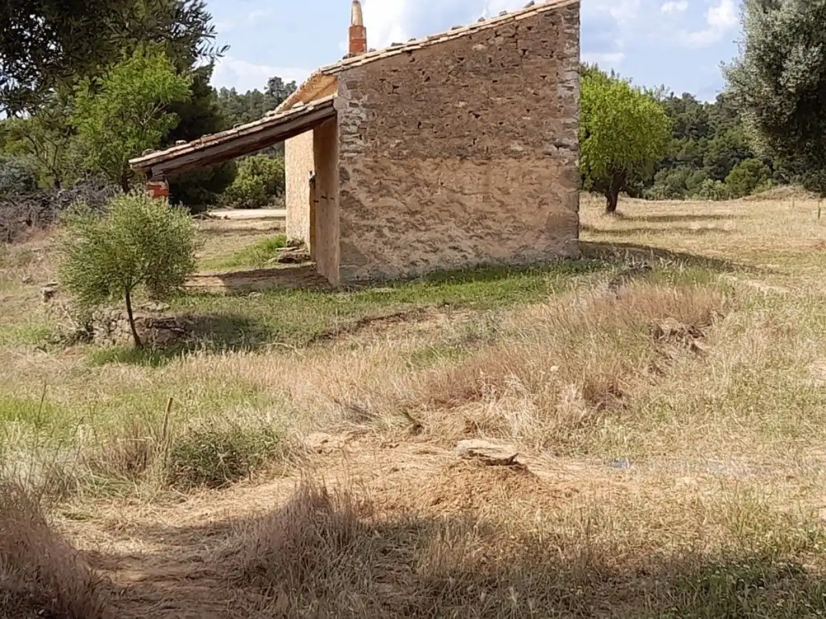 Country homes for sale in Valjunquera