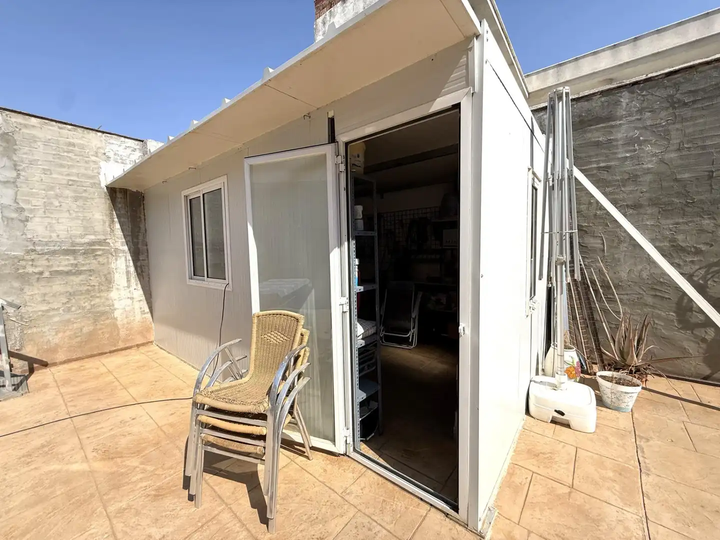 Exterior view of Detached homes for sale in Santiponce  with Air Conditioner, Terrace and Storage room