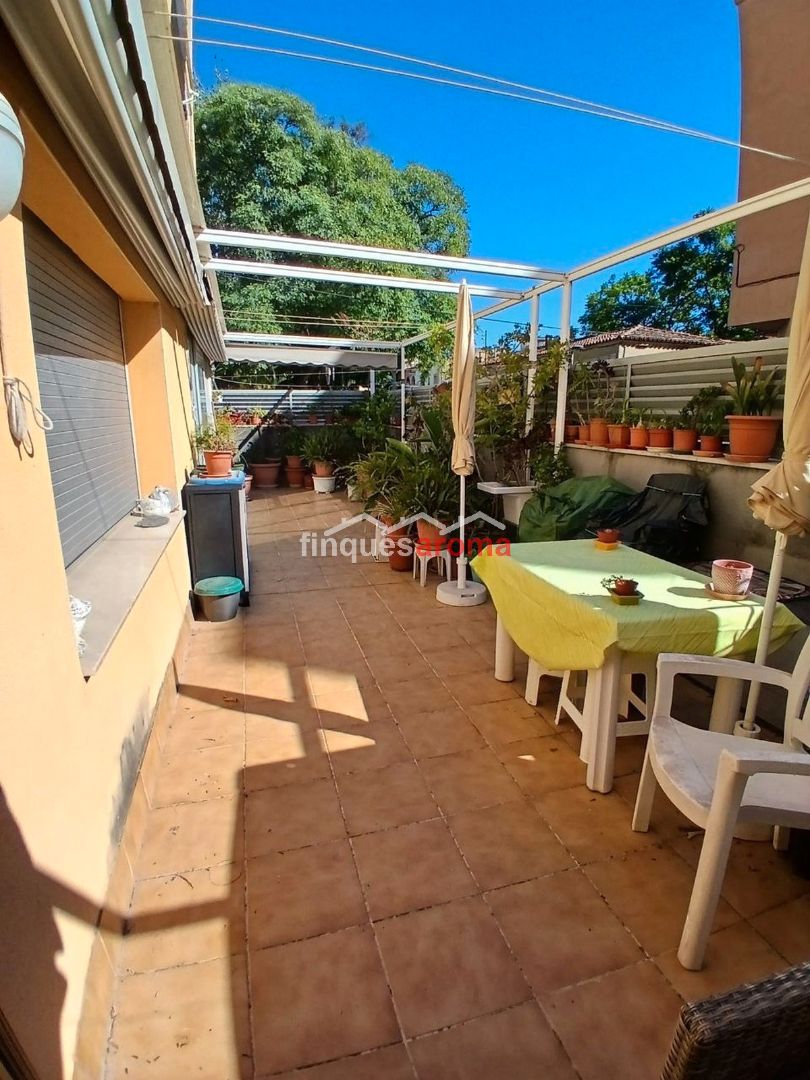 Terrassa de Pis en venda en Valls amb Aire condicionat, Jardí privat i Traster
