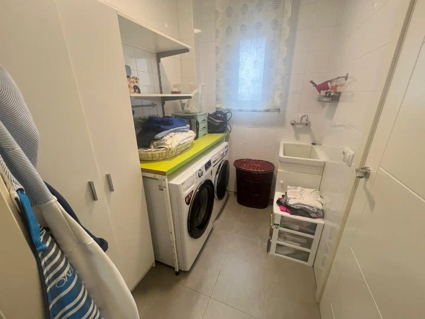 Cocina de Casa adosada en venta en Carrión de Calatrava con Aire acondicionado, Calefacción y Jardín privado