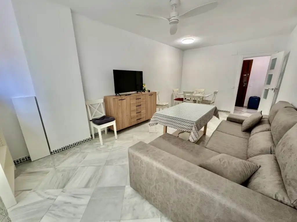 Living room of Flat for share in Córdoba  with Air Conditioner