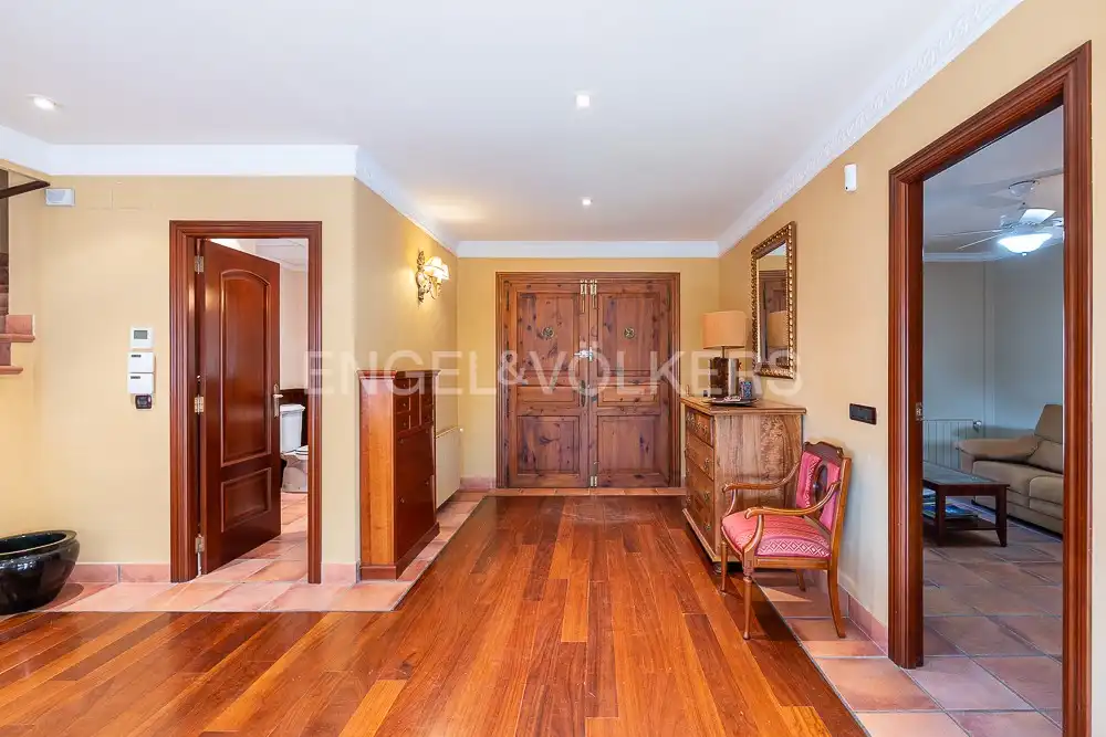 Casa o xalet en venda en Sagunto / Sagunt amb Calefacció, Jardí privat i Parquet