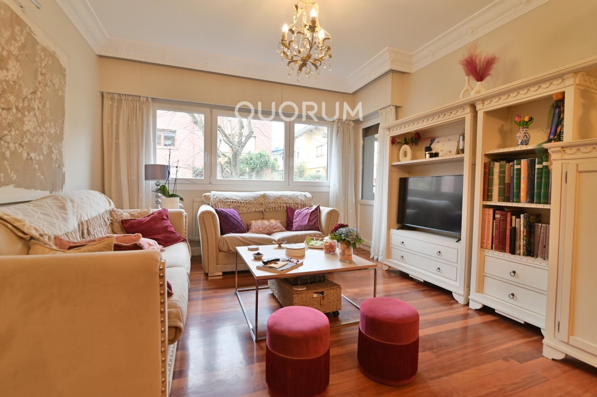 Sala de estar de Piso en venta en Getxo  con Calefacción, Terraza y Trastero