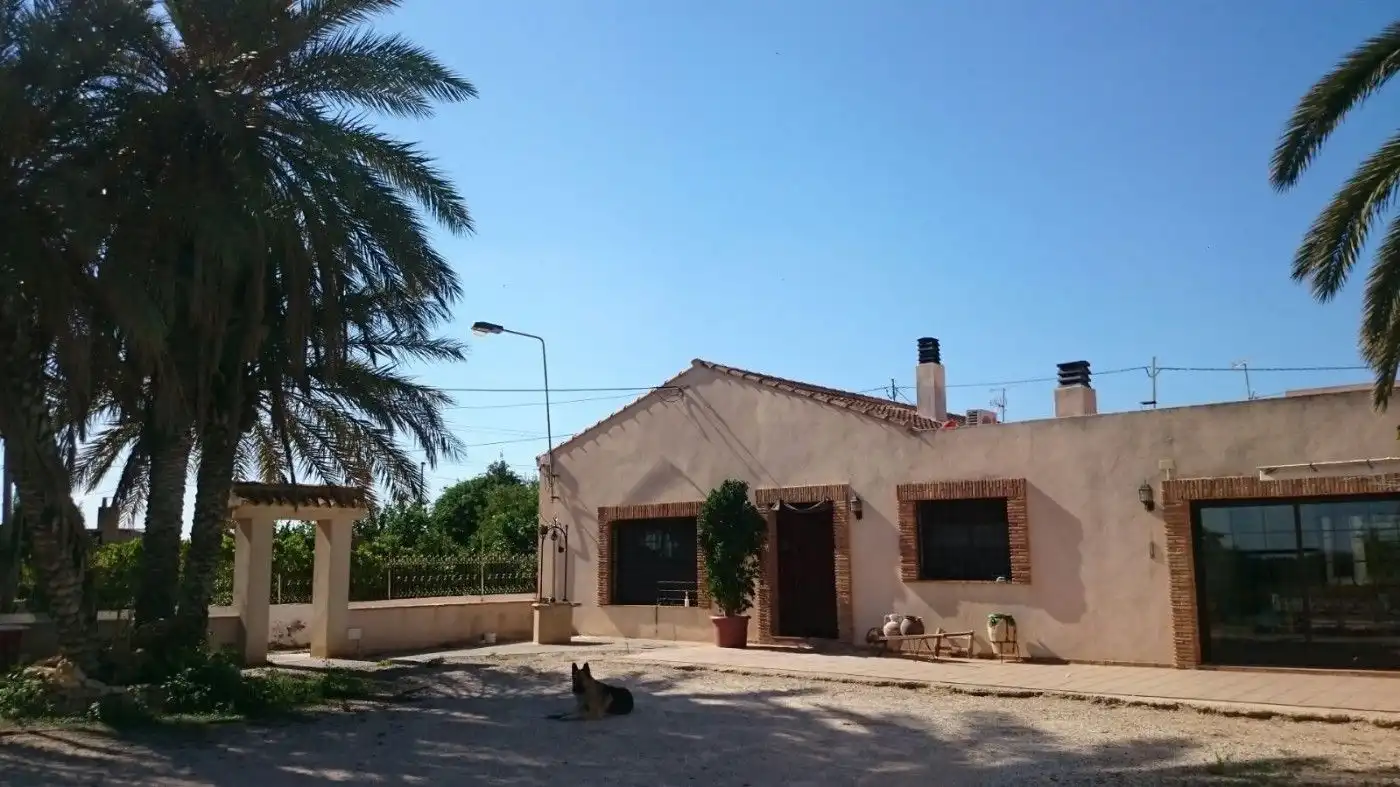 Vista exterior de Casa o xalet en venda en Cartagena amb Aire condicionat, Calefacció i Terrassa