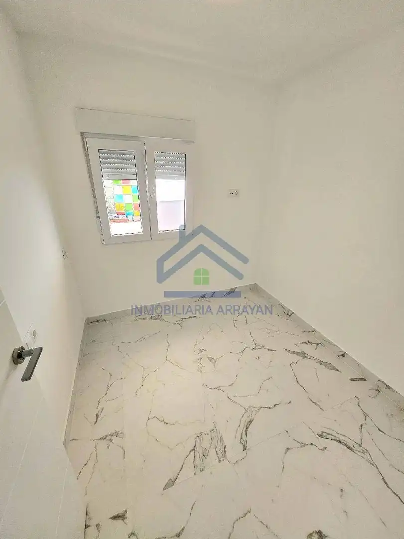 Dormitori de Casa o xalet en venda en La Zubia amb Aire condicionat