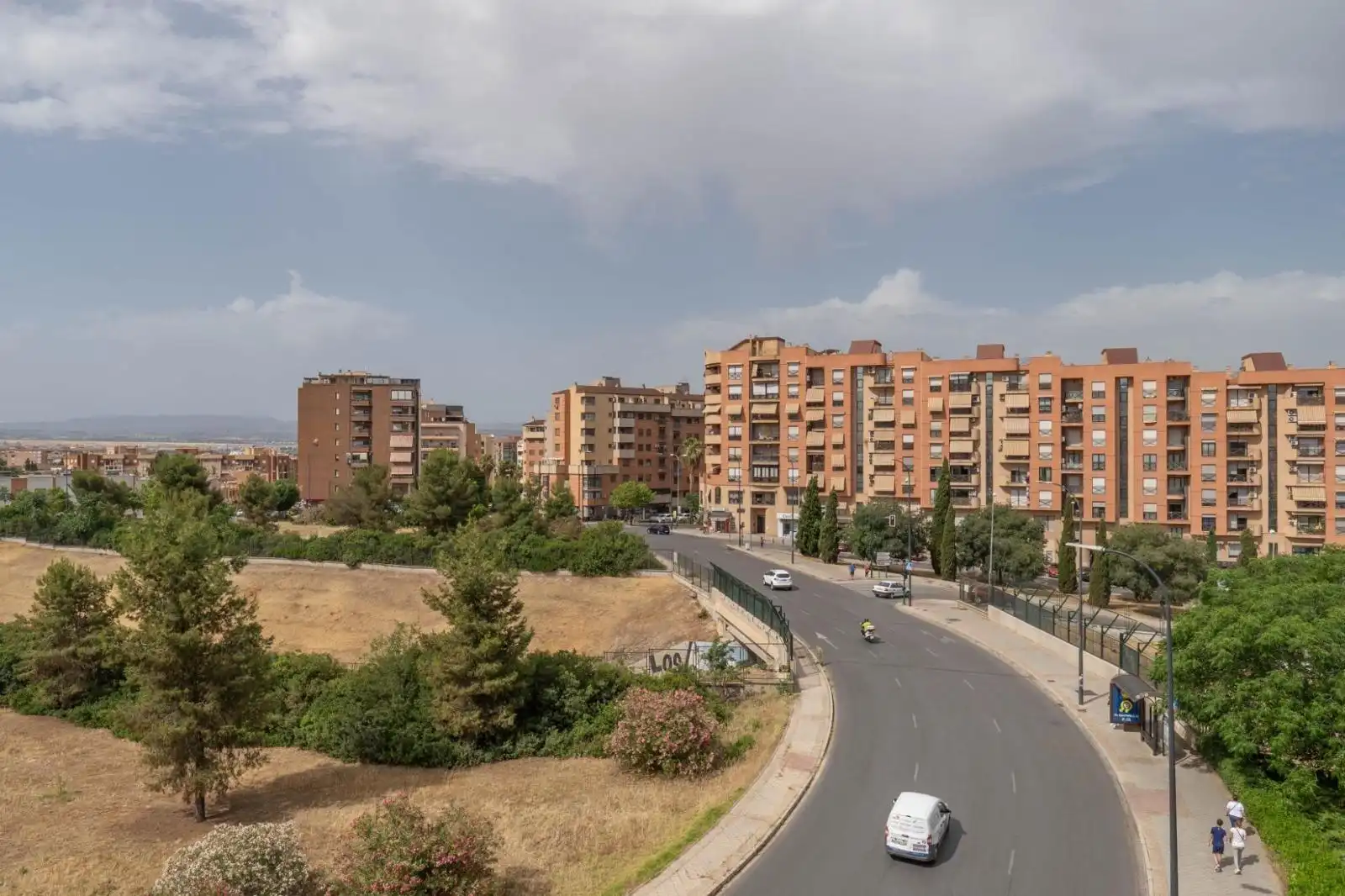 Vista exterior de Pis en venda en Granada amb Aire condicionat, Traster i Moblat
