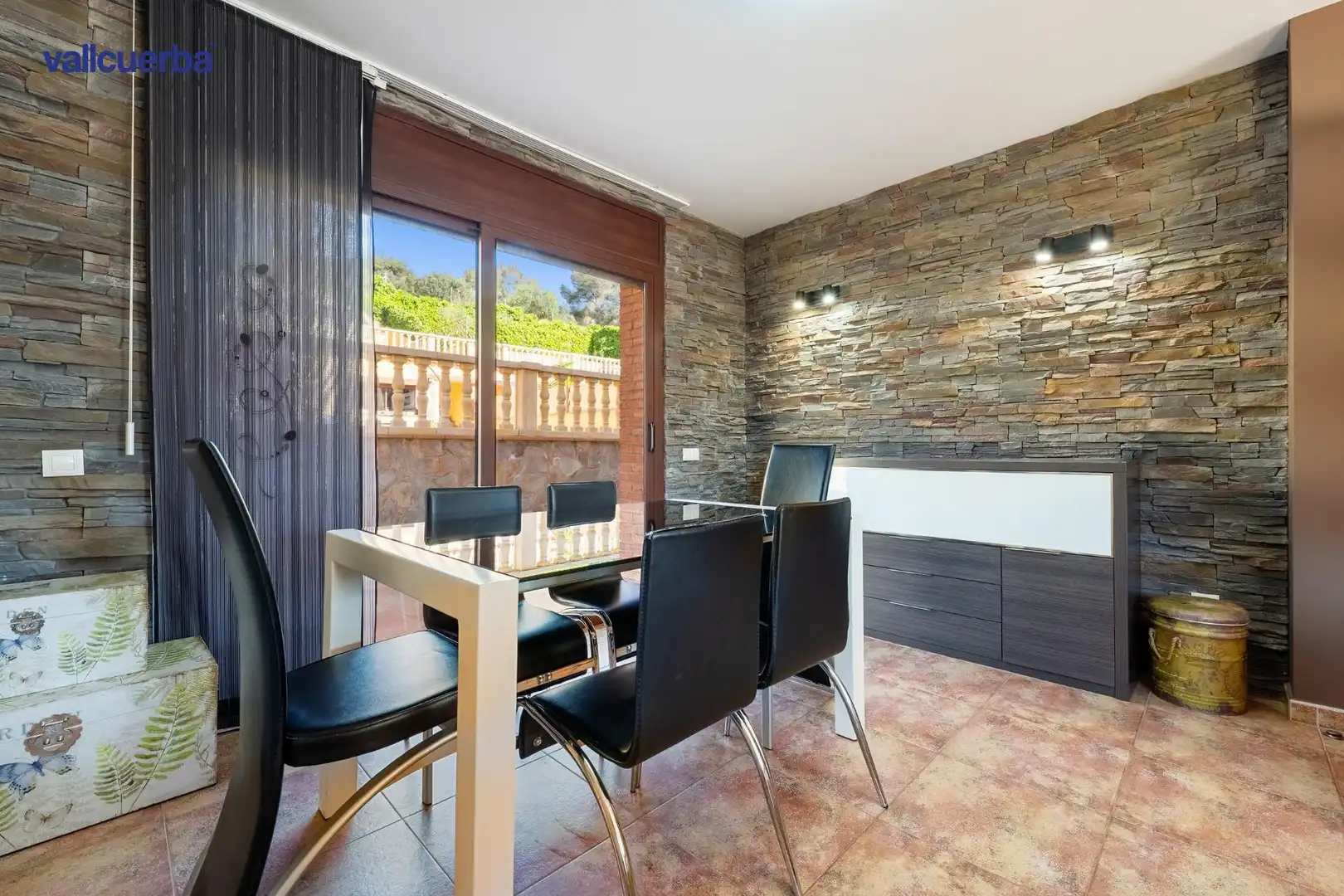 Comedor de Casa adosada en venta en Riudecanyes con Aire acondicionado, Calefacción y Jardín privado