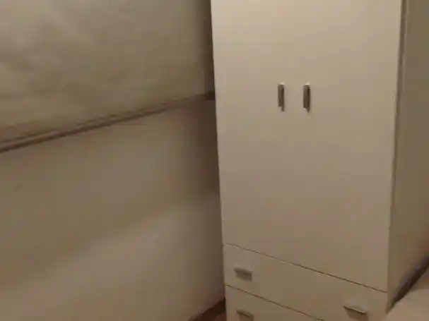 Bany de Pis per a compartir en La Pobla de Vallbona amb Parquet, Moblat i Balcó