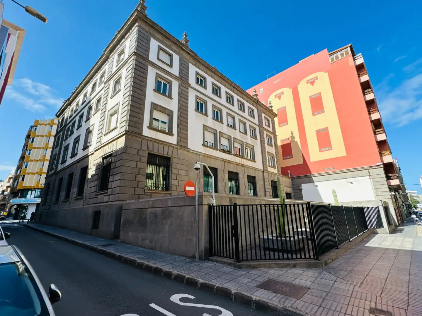Vista exterior de Pis en venda en Las Palmas de Gran Canaria amb Traster i Balcó