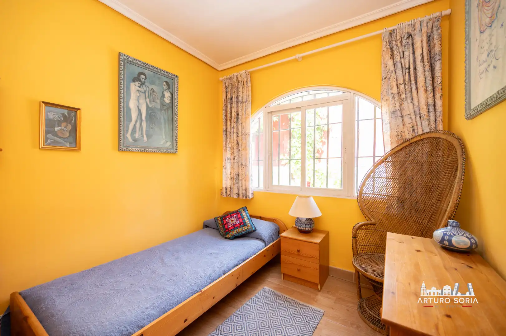 Habitación de Casa o chalet en venta en Madrid con Calefacción y Jardín privado