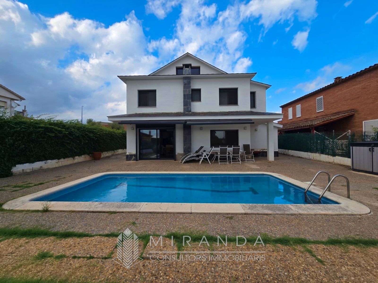 Exterior view of House or chalet for sale in Palau-solità i Plegamans  with Heating, Private garden and Terrace