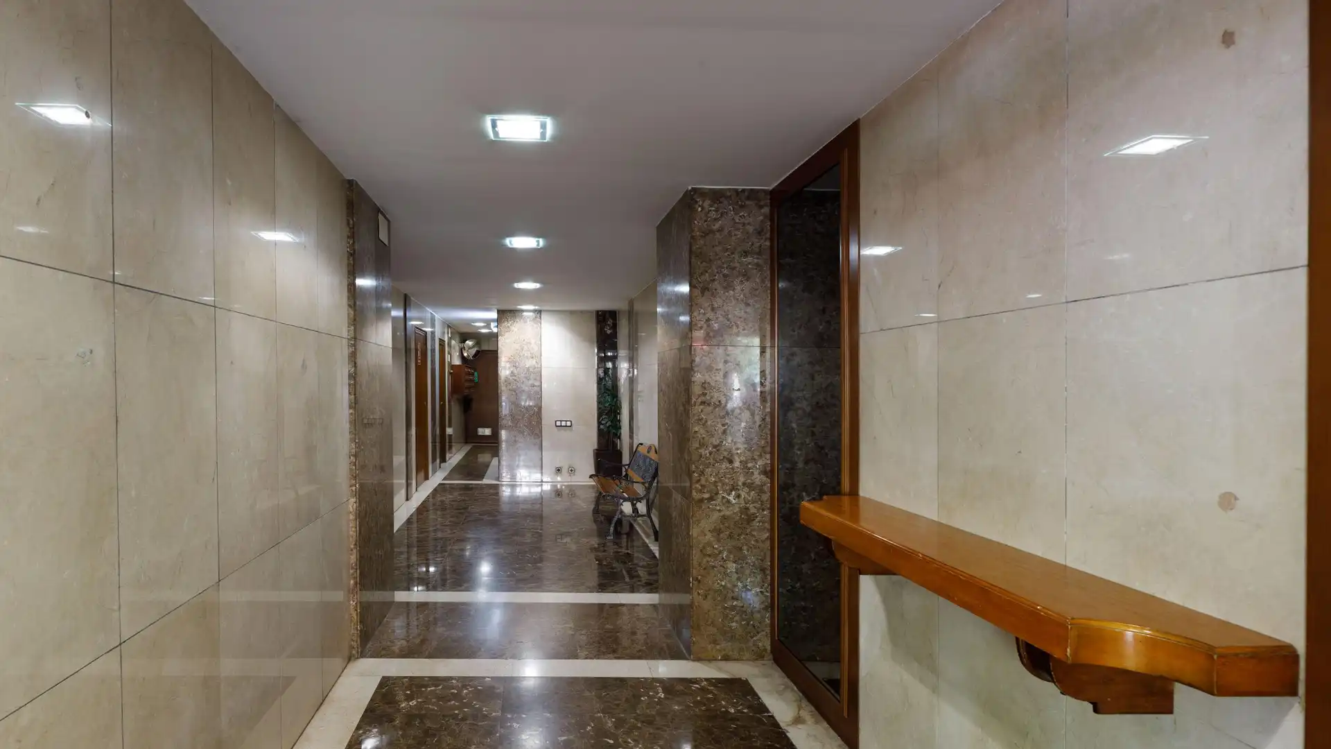Oficina de alquiler en CALLE URGELL, 21, Sant Antoni