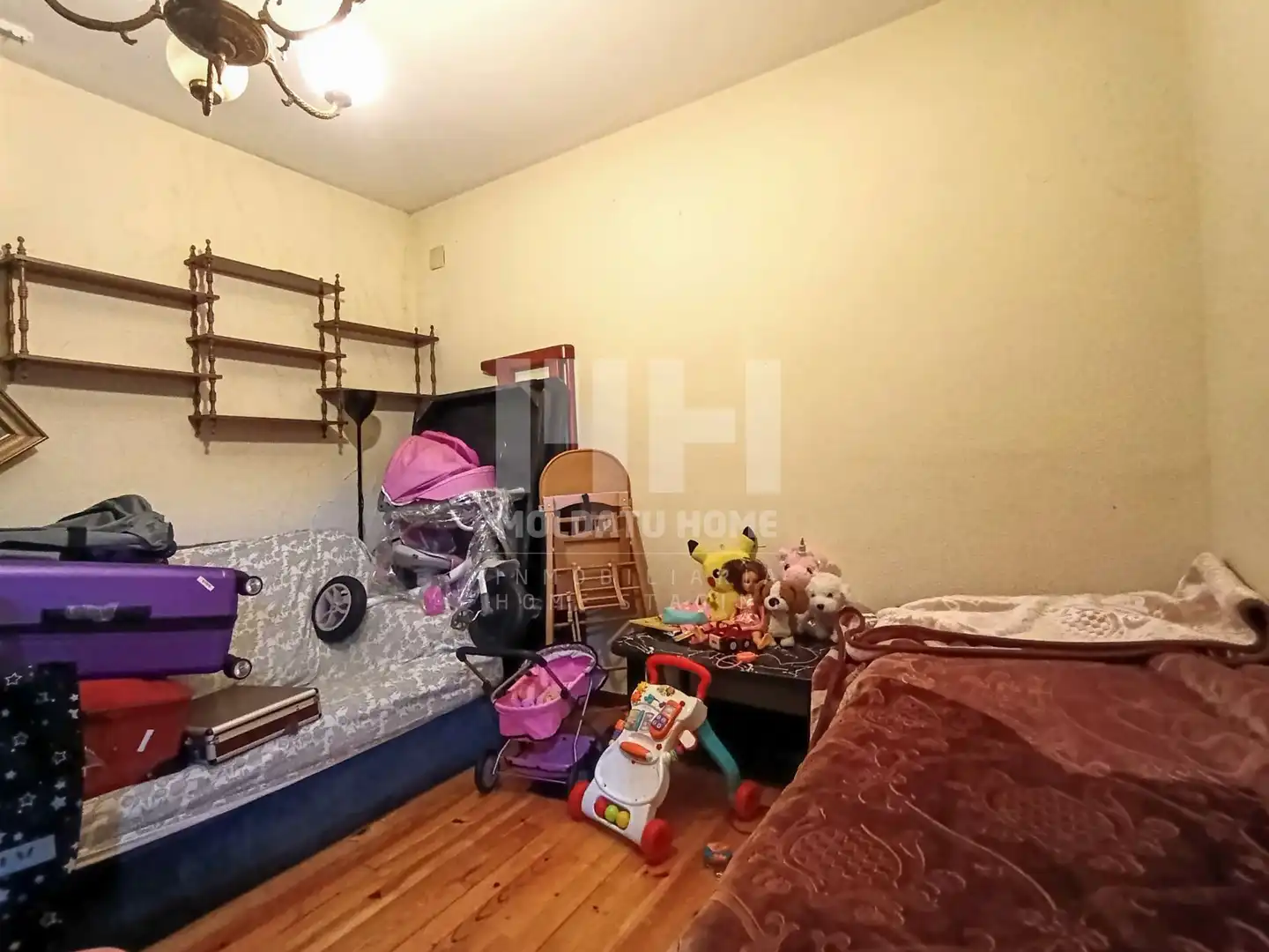 Schlafzimmer von Wohnung zum Verkauf in Irun  mit Heizung