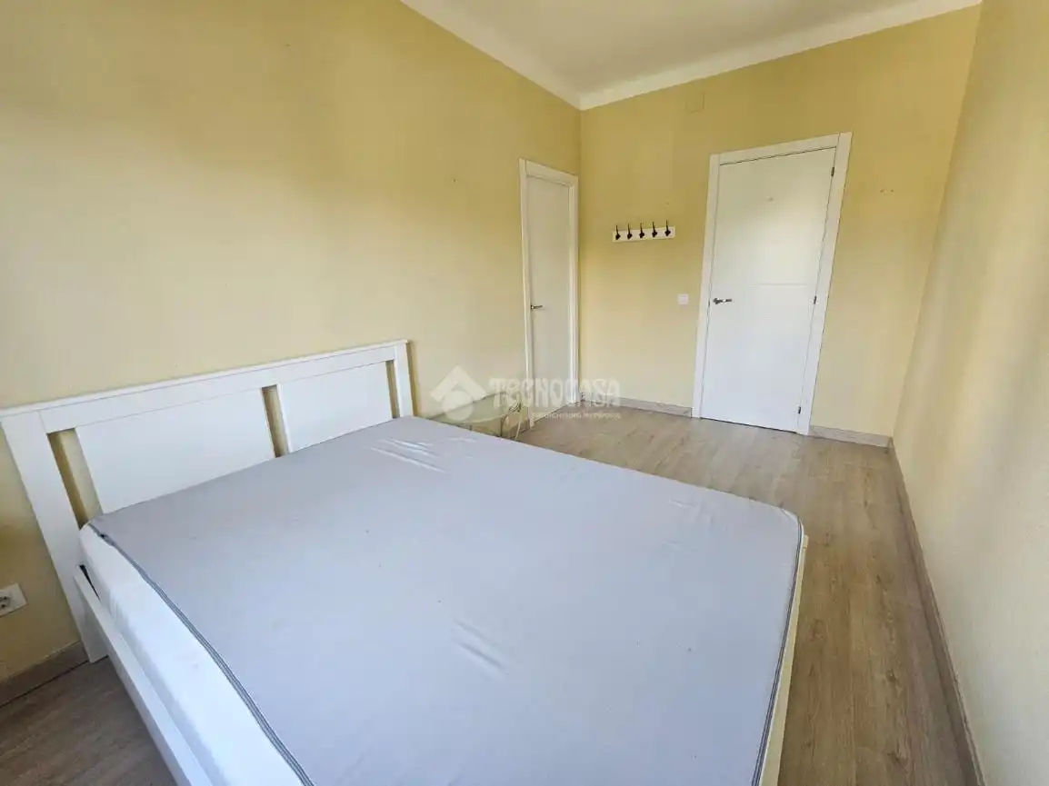 Habitación de Piso en venta en Madrid con Calefacción