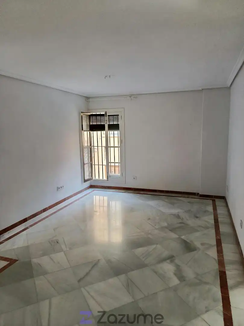 Piso de alquiler en Sevilla con Aire acondicionado, Calefacción y Horno