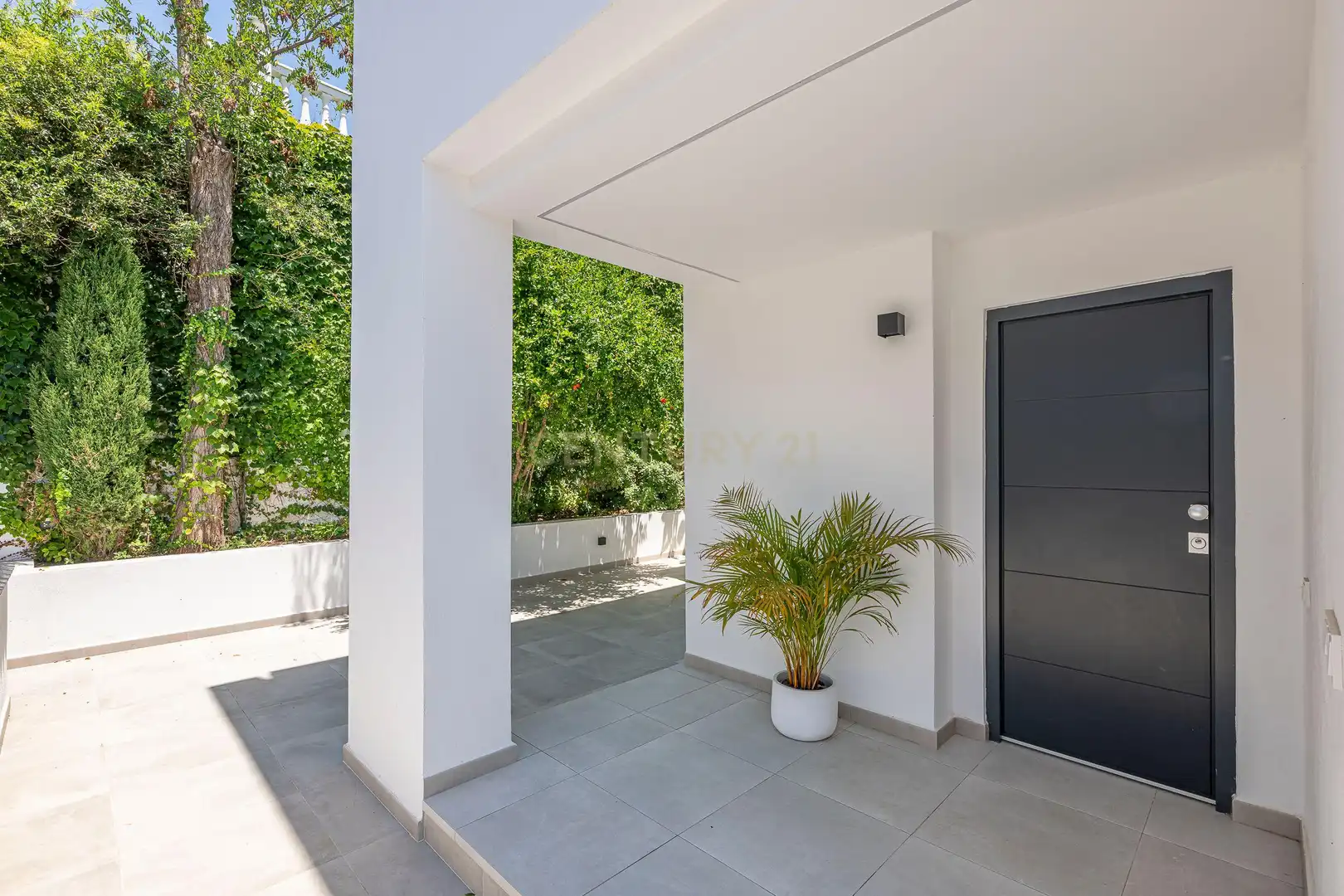 Haus oder Chalet zum Verkauf in Marbella mit Klimaanlage, Privatgarten und Abstellraum