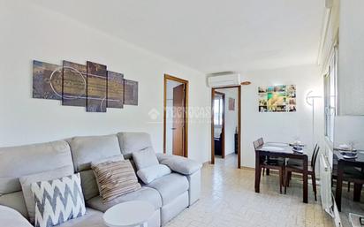 Living room of Flat for sale in  Barcelona Capital  with Air Conditioner, Heating and Furnished