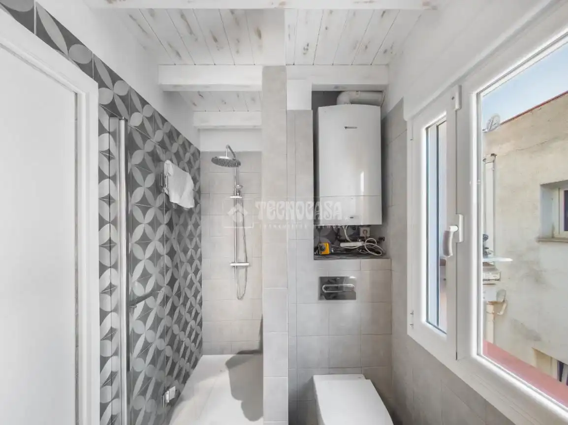 Baño de Piso en venta en Madrid con Aire acondicionado, Calefacción y Terraza