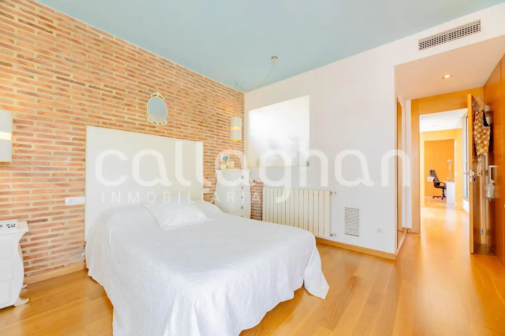 Schlafzimmer von Haus oder Chalet zum Verkauf in Bétera mit Heizung, Privatgarten und Terrasse