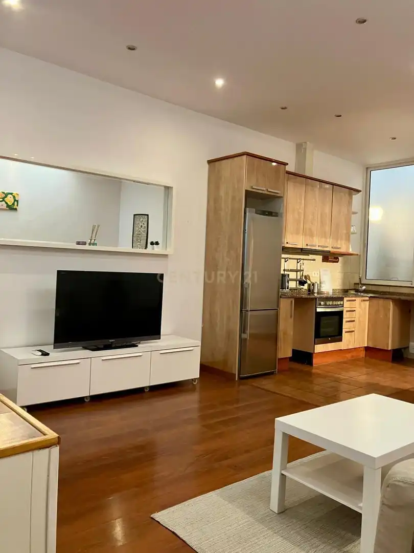 Cuina de Apartament de lloguer en Barcelona amb Aire condicionat