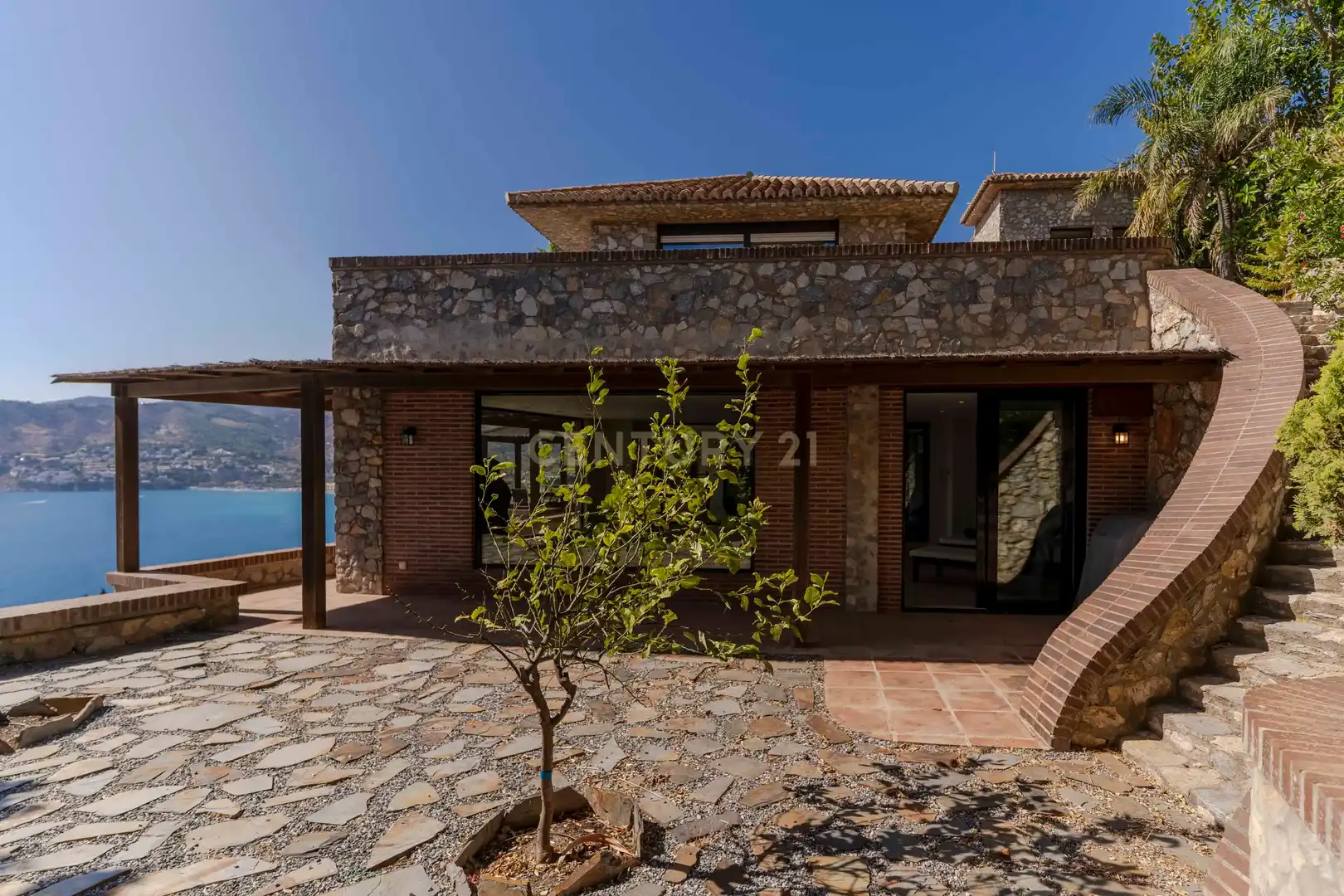 Exterior view of Houses for sale in Almuñécar  with Air Conditioner, Private garden and Storage room