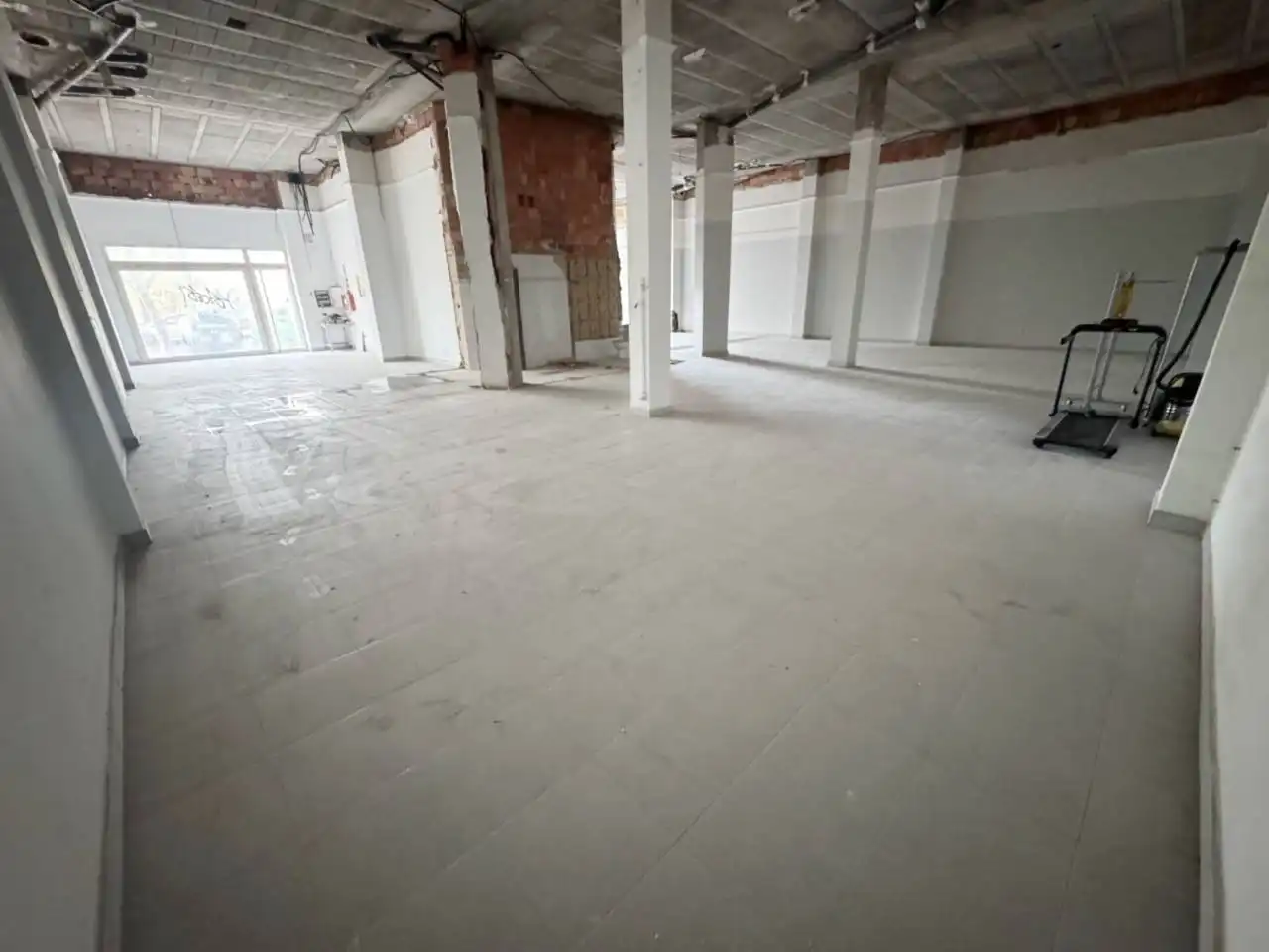 Commercial properties for rent in Oliva